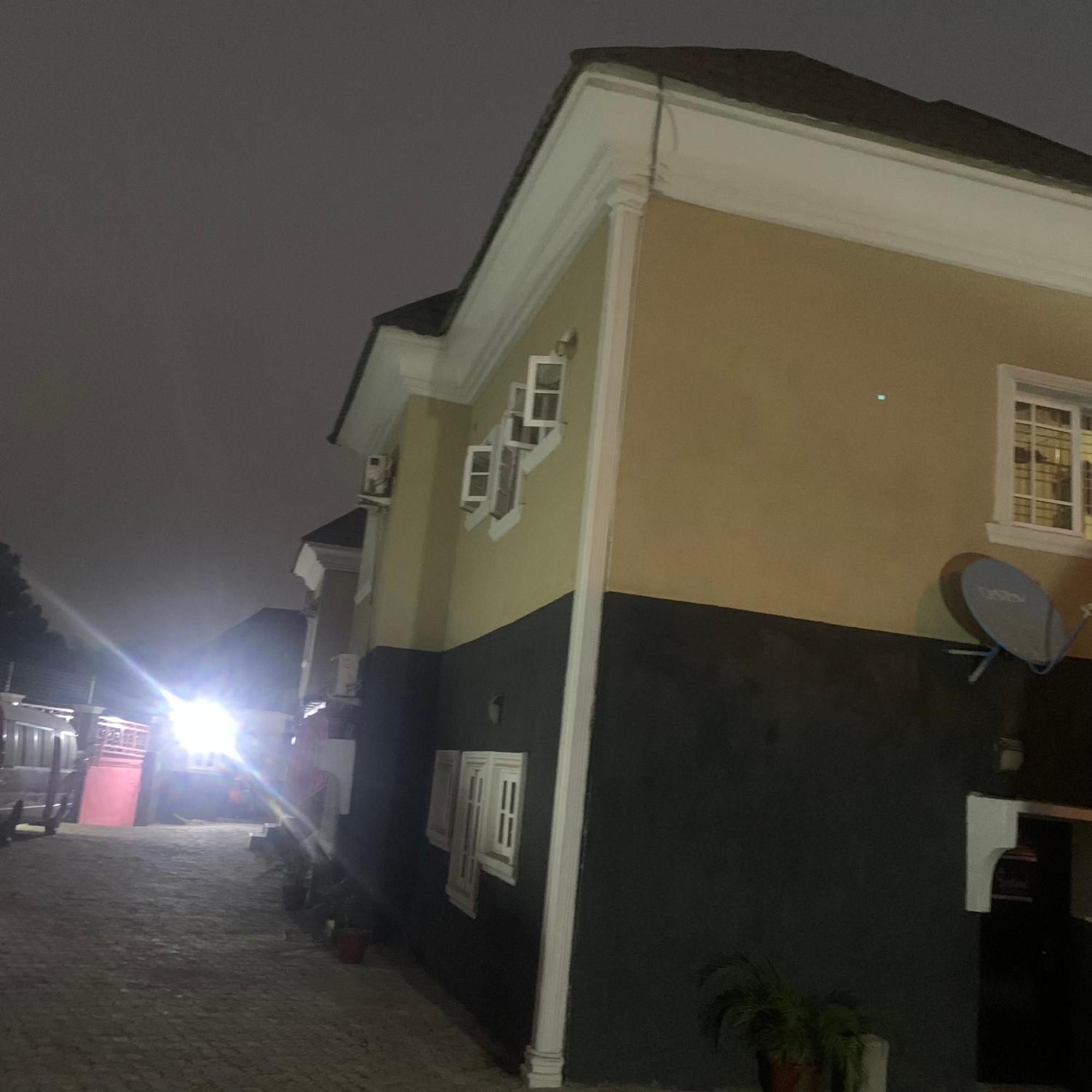 Aparthotel Health Plaza Abuja Esterno foto