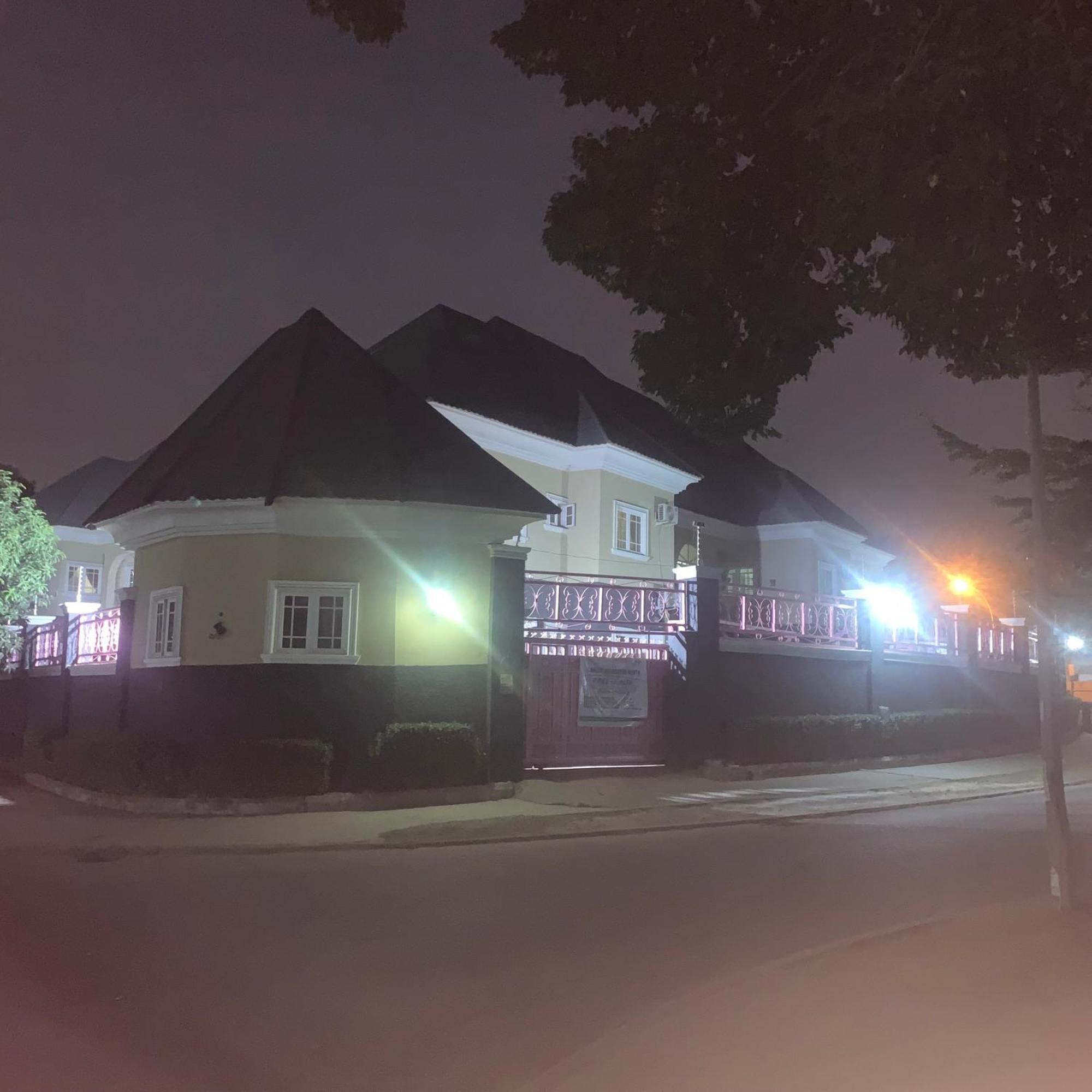 Aparthotel Health Plaza Abuja Esterno foto