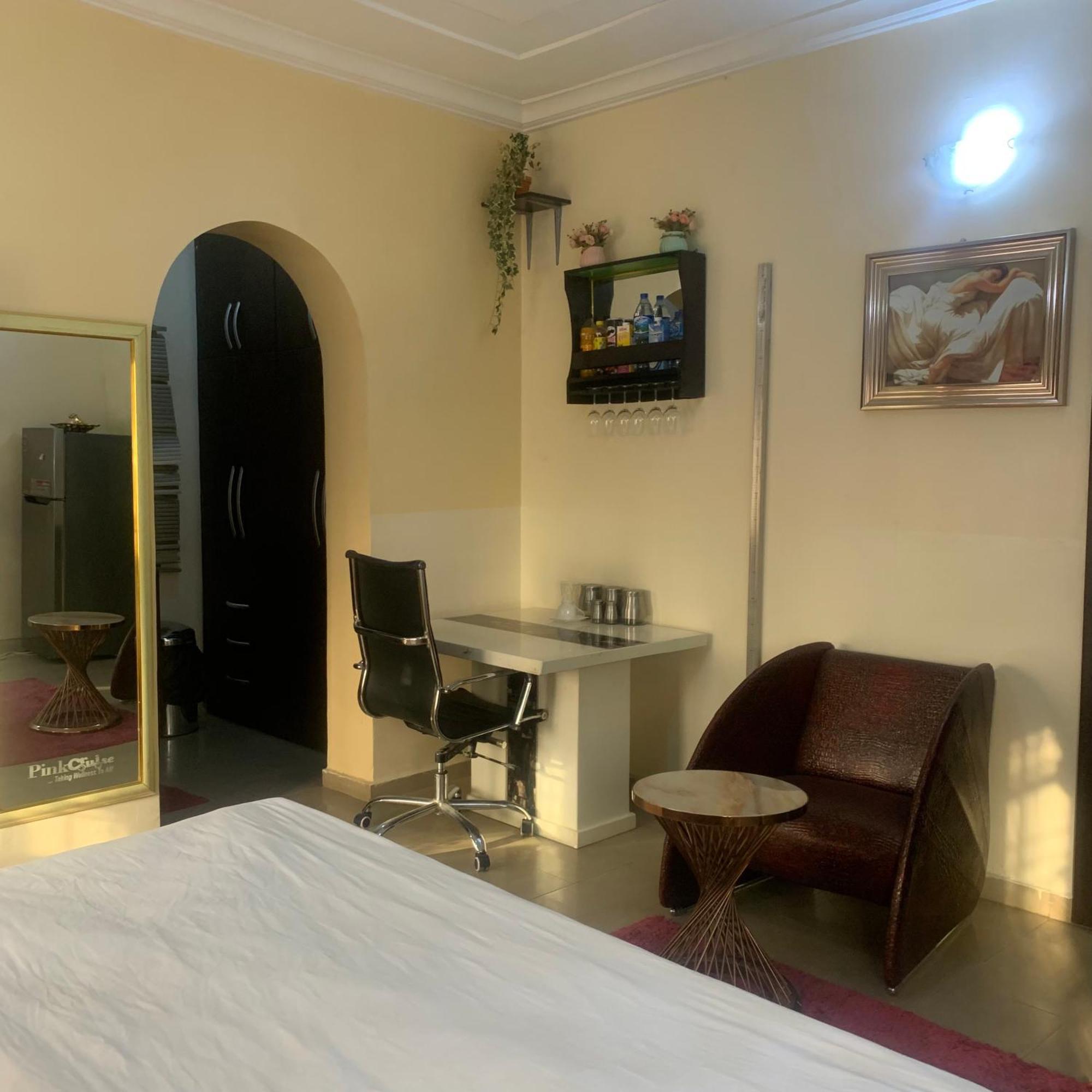 Aparthotel Health Plaza Abuja Esterno foto