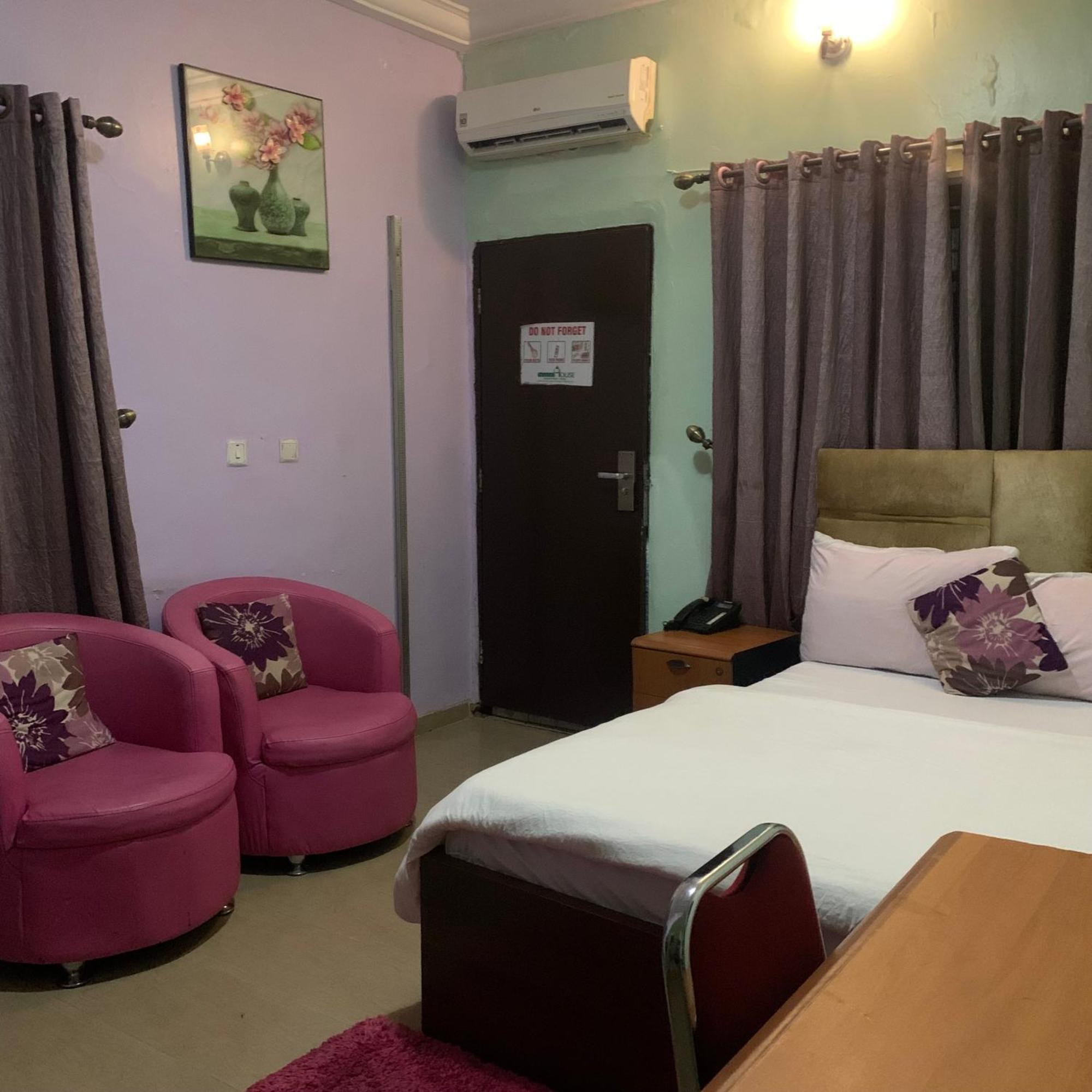 Aparthotel Health Plaza Abuja Esterno foto